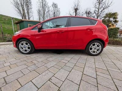 Usata Ford Fiesta Business Edition 97 CV (71 kW) 2016 Rosso Berlina
