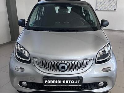 Usata Smart ForFour Passion 90 CV (66 kW) 2017 Grigio Utilitaria