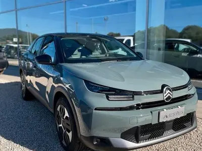 Nuova Citroën C4 PureTech 131 CV (96 kW) 2025 Verde SUV
