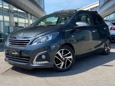 Usata Peugeot 108 Collection 82 CV (60 kW) 2018 Grigio Berlina
