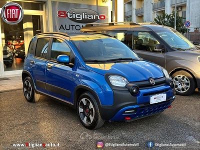 Occasion Fiat Panda Cross Cross 69 ch (50 kW) 2024 Bleue Citadine
