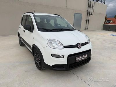 Usata Fiat Panda City Life 70 CV (51 kW) 2022 Bianco Utilitaria
