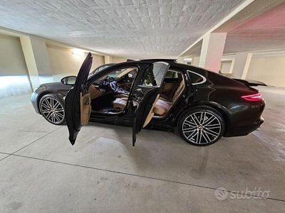 Usata Porsche Panamera 4S 441 CV (324 kW) 2018 Nero Berlina