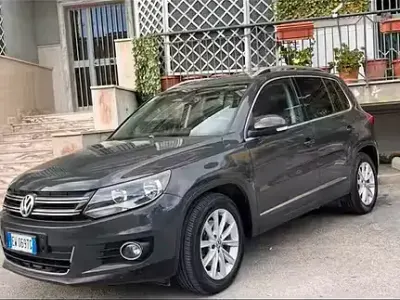 Usata VW Tiguan 150 CV (110 kW) 2014 Grigio SUV