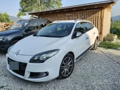 Usata Renault Mégane GT Line GT-Line 110 CV (80 kW) 2011 Bianco Station wagon