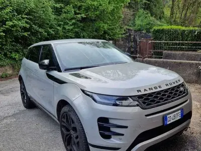 Usata Land Rover Range Rover evoque R-Dynamic 204 CV (150 kW) 2022 Grigio SUV