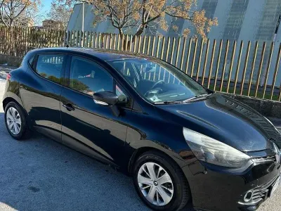 Usata Renault Clio 75 CV (55 kW) 2014 Nero Berlina