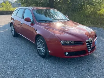 Usata Alfa Romeo 159 120 CV (88 kW) 2006 Rosso Berlina