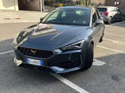 Usata Cupra Leon 150 CV (110 kW) 2024 Grigio Berlina