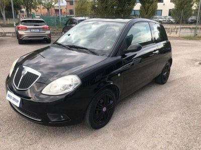 usata Lancia Ypsilon Ypsilon1.3 MJT 75 CV Oro X NEOPATENTATI