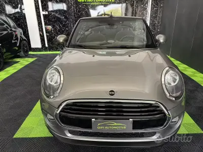 Usata Mini Cooper Cabriolet Hype 116 CV (85 kW) 2018 Grigio Cabrio