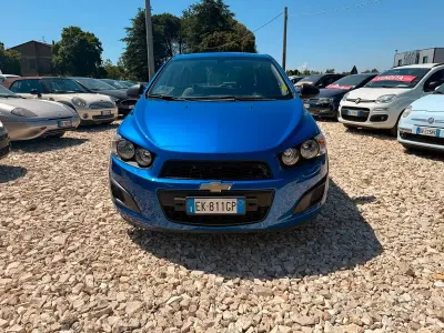 Usata Chevrolet Aveo LS 69 CV (50 kW) 2011 Bluazzurro Berlina