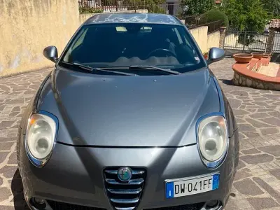 Usata Alfa Romeo MiTo 90 CV (66 kW) 2009 Grigio Utilitaria