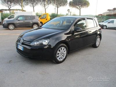 Usata VW Golf VI 105 CV (77 kW) 2011 Nero Utilitaria