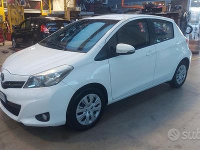 usata Toyota Yaris 1.0 5 porte Lounge