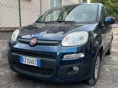 Usata Fiat Panda Lounge 69 CV (50 kW) 2015 Blu Utilitaria