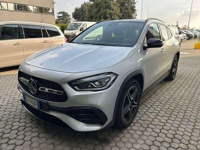 Usata Mercedes GLA200 Premium 150 CV (110 kW) 2022 Argento SUV