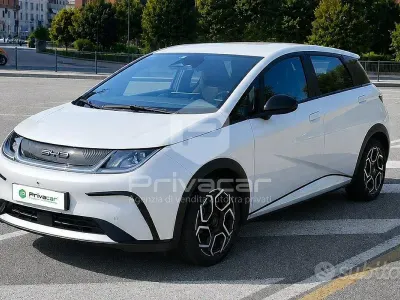 Usata BYD Dolphin Comfort 64 kW (88 CV) 2024 Utilitaria