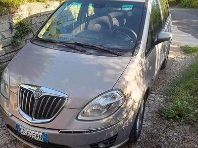 Usata Lancia Musa 77 CV (56 kW) 2009 Grigio Monovolume