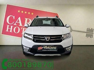 Usata Dacia Sandero Prestige 90 CV (66 kW) 2015 Bianco Berlina