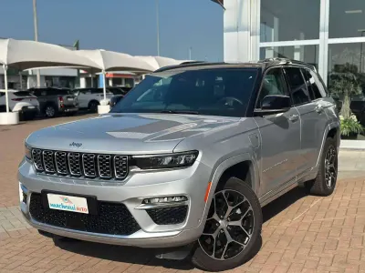Usata Jeep Grand Cherokee Summit 272 CV (200 kW) 2025 Bianco SUV