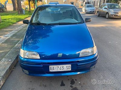 Usata Fiat Punto 1994 Blu Utilitaria