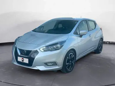 Usata Nissan Micra Acenta 92 CV (67 kW) 2023 Argento Utilitaria