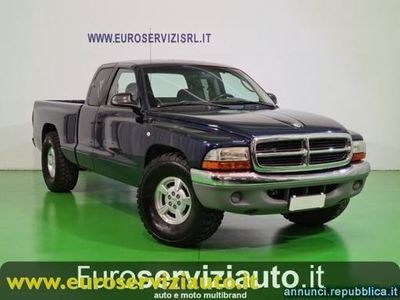 usata Dodge Dakota 3.9i Club Cab 4x2 rif. 18499633