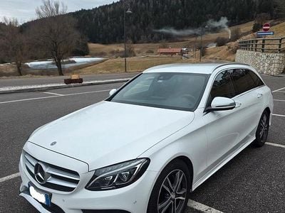 Usata Mercedes C220 AMG line 170 CV (125 kW) 2017 Bianco Station wagon
