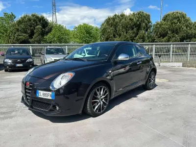 Begagnad Alfa Romeo MiTo Distinctive 120 HK (88 kW) 2012 Svart Halvkombi