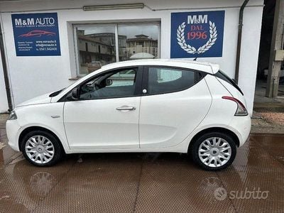 Usata Lancia Ypsilon Silver 69 CV (50 kW) 2014 Bianco Utilitaria