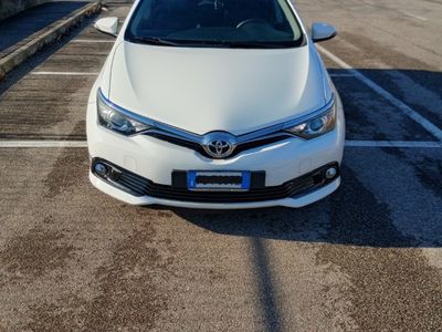 Toyota Auris Touring Sports