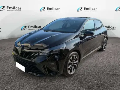 Usata Renault Clio V Techno 91 CV (66 kW) 2025 Nero etoile Berlina