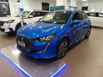 Usata Peugeot 208 Allure 100 CV (73 kW) 2023 Blu Utilitaria