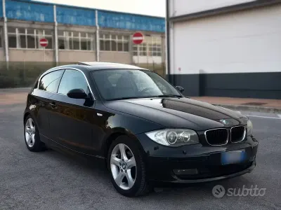 Usata BMW 118 143 CV (105 kW) 2008 Nero Utilitaria