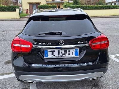 Usata Mercedes GLA200 136 CV (100 kW) 2016 Nero SUV