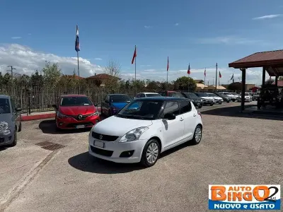 Usata Suzuki Swift 94 CV (69 kW) 2011 Bianco Utilitaria