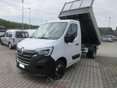 Begagnad Renault Master 145 HK (106 kW) 2024 Vit Minibuss