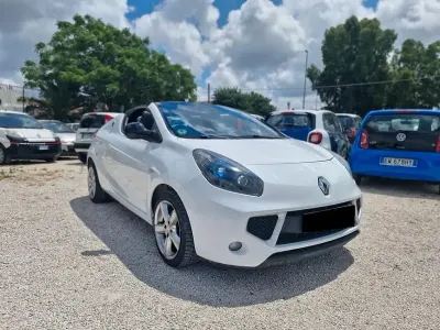 Usata Renault Wind 100 CV (73 kW) 2011 Bianco Cabrio
