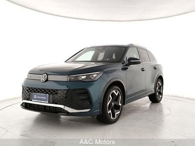 Usata VW Tiguan R-line 150 CV (110 kW) 2025 Blu SUV