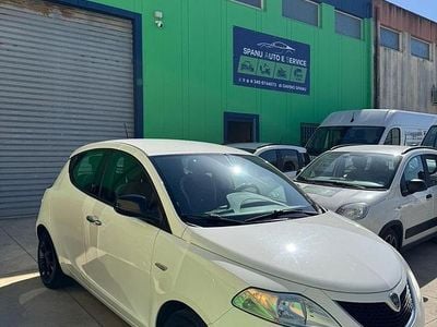 Usata Lancia Ypsilon S 95 CV (69 kW) 2016 Bianco Utilitaria