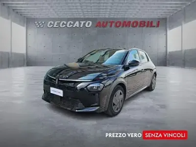 Usata Lancia Ypsilon 110 CV (80 kW) 2024 Nero Utilitaria