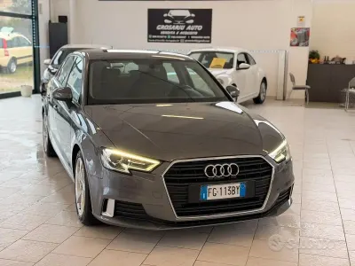 Usado Audi A3 Sport 110 CV (80 kW) 2016 Gris Berlina
