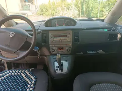 Usata Lancia Musa 69 CV (50 kW) 2010 Nero Monovolume