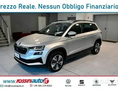 Usata Skoda Karoq Executive 116 CV (85 kW) 2024 Grigio SUV