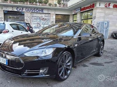 Nero Usata 2015 Tesla Model S Utilitaria | 23.500 €