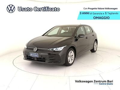 Begagnad VW Golf VIII Life 116 HK (85 kW) 2025 Svart Sedan