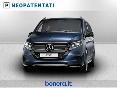 Nuova Mercedes EQV300 150 kW (204 CV) 2025 Blu sodalite Monovolume