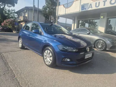 Usata VW Polo Comfortline 80 CV (58 kW) 2019 Blu/azzurro Utilitaria