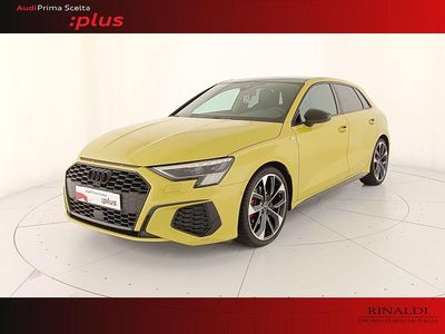 Usata Audi A3 S-Line 200 CV (147 kW) 2023 Giallo pitone metallizzato Berlina